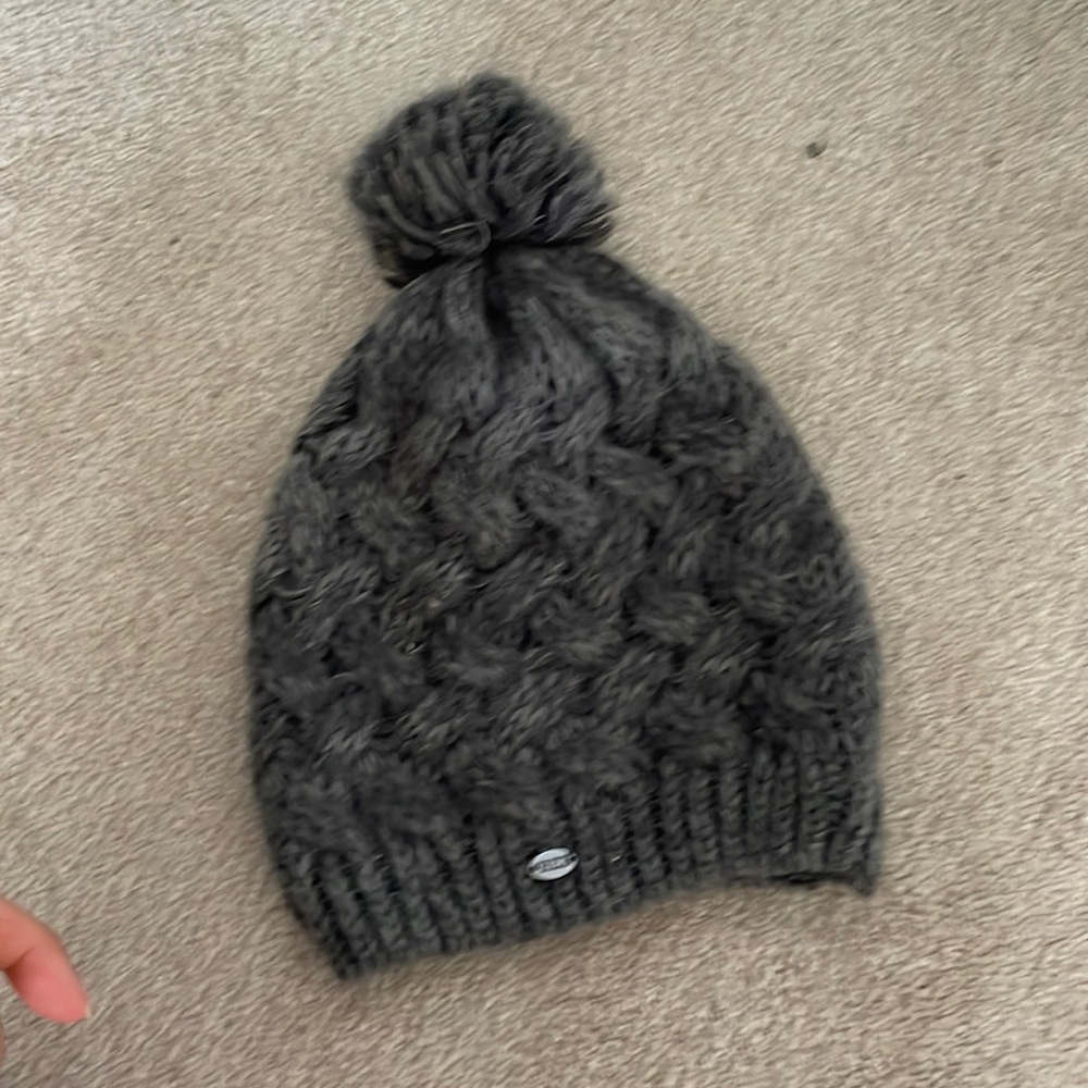 rei hat